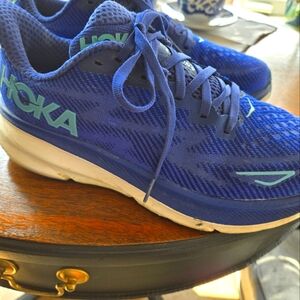 Hoka Clifton 9